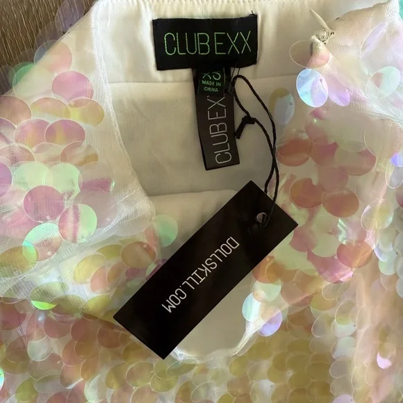 NWT Dolls Kill ridescent Sequin Fabric - Picture 2 of 4